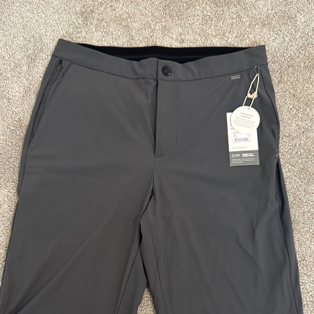 Vuori Men's Charcoal Joggers